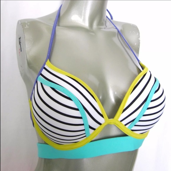 - 32B/XS SALE 🎉NWT VS PADDED HALTER BIKINI S… - Picture 3 of 11